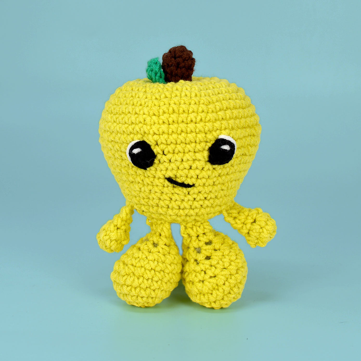 Knitty Critters - Fruit & Veg Heads Amigurumi Crochet Kit - Apple Strudel