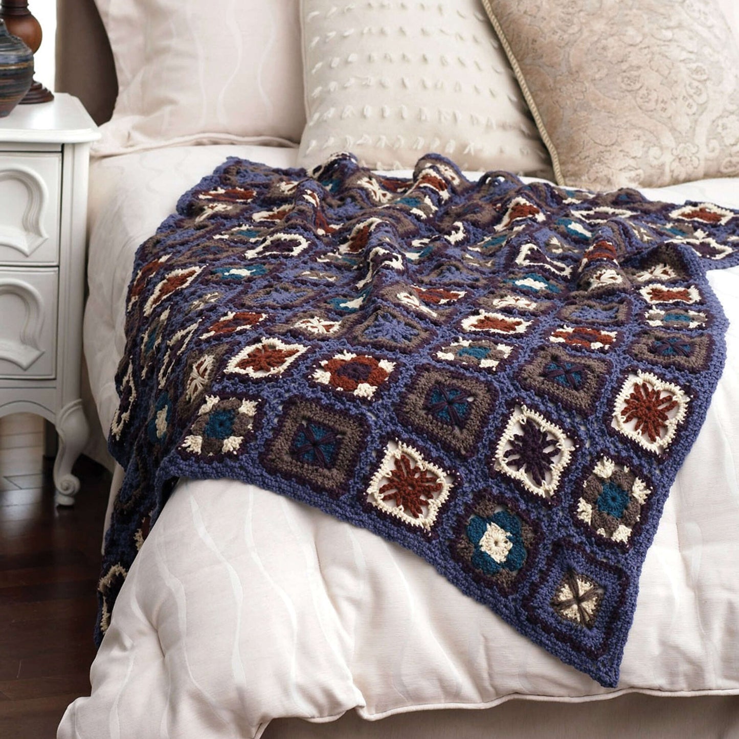 Bernat Crochet Lacy Grannies Throw (Digital Download)