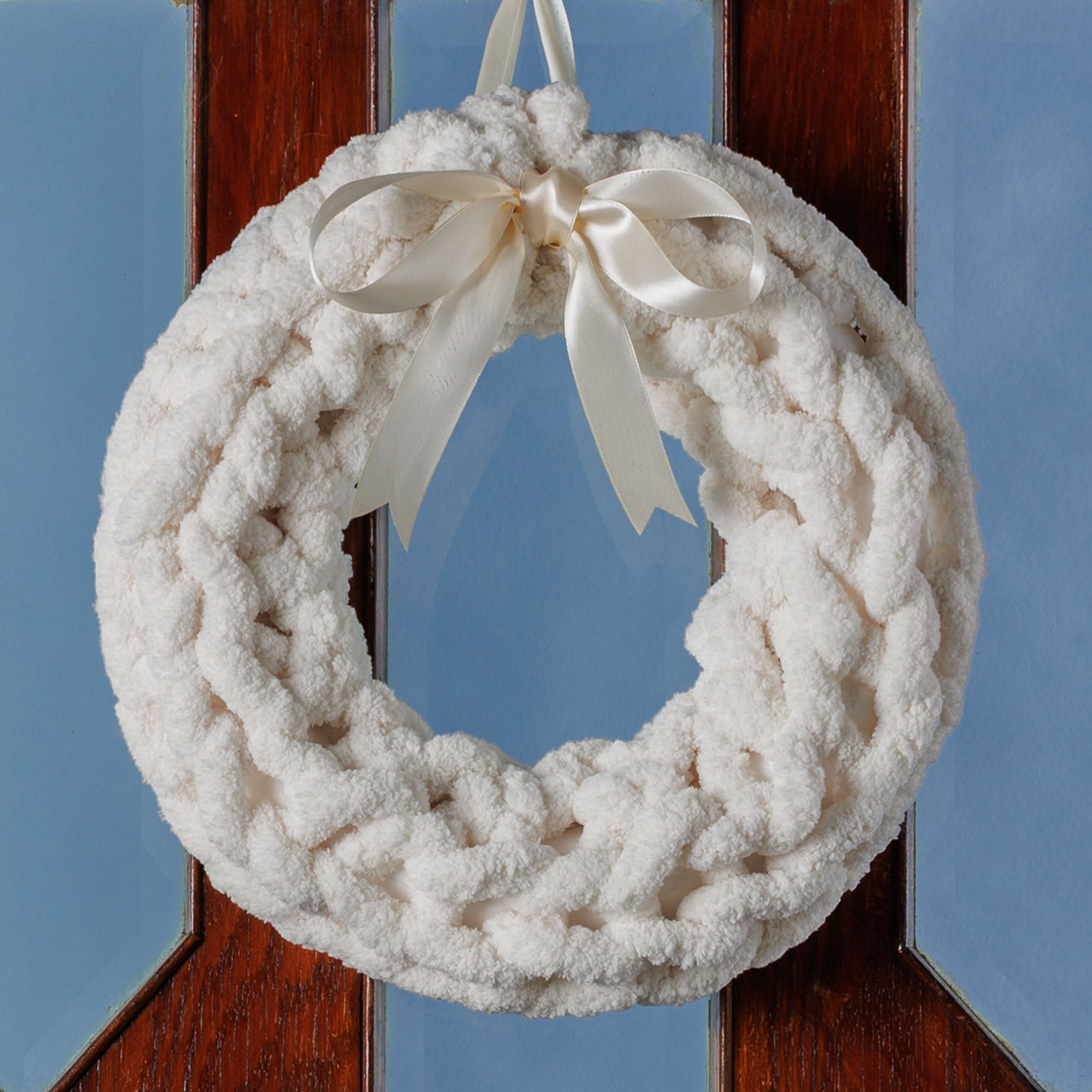 Bernat Hang Around Table Knit Wreath (Digital Download)