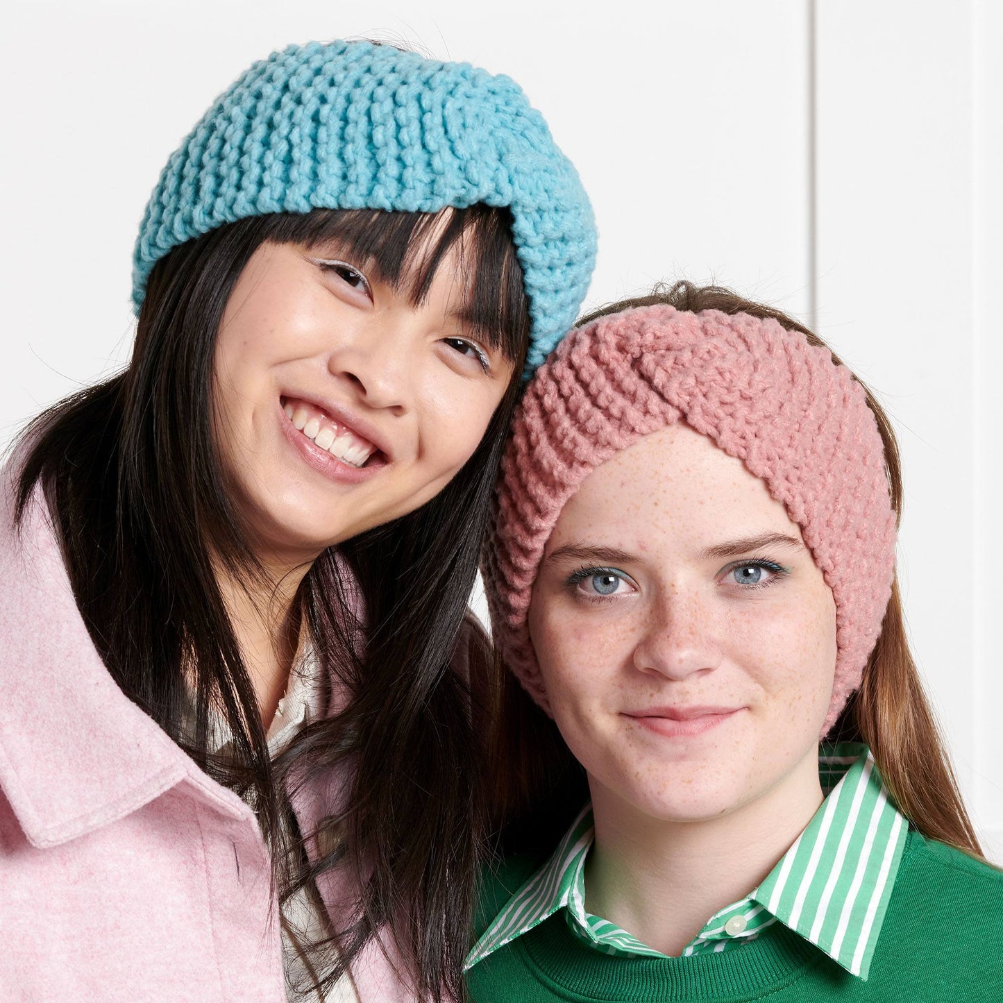 Bernat Beginner Knit Twister Headband (Digital Download)