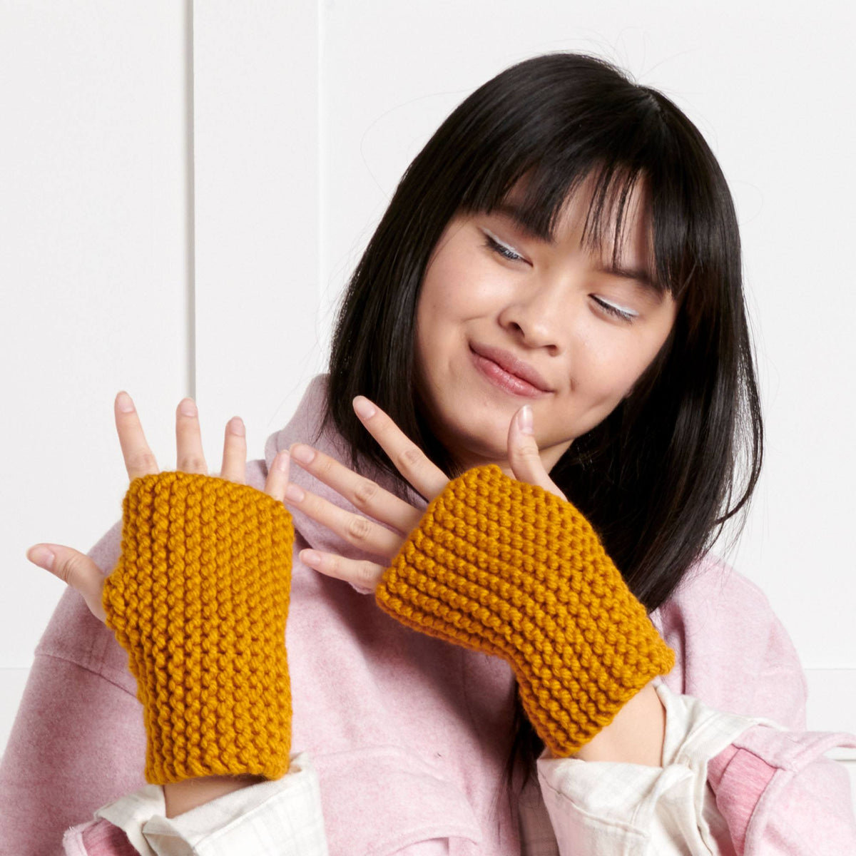 Bernat Beginner Knit Wristy Wonders (Digital Download)