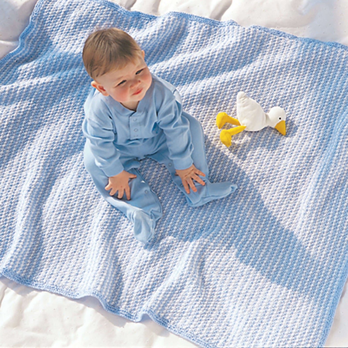 Bernat Favorite Blue/White Knit Blanket (Digital Download)