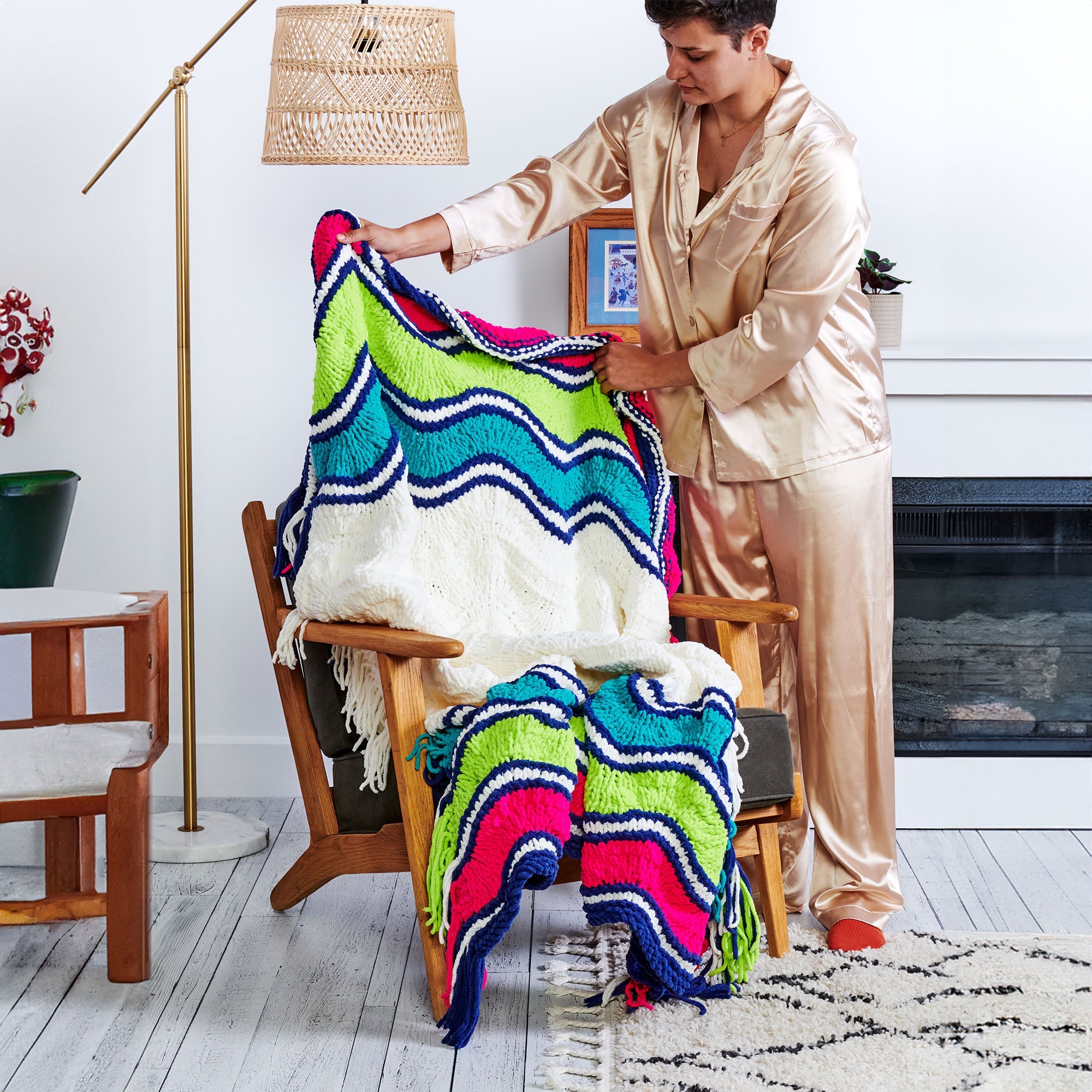 Bernat Wiggle Lines Knit Blanket (Digital Download)