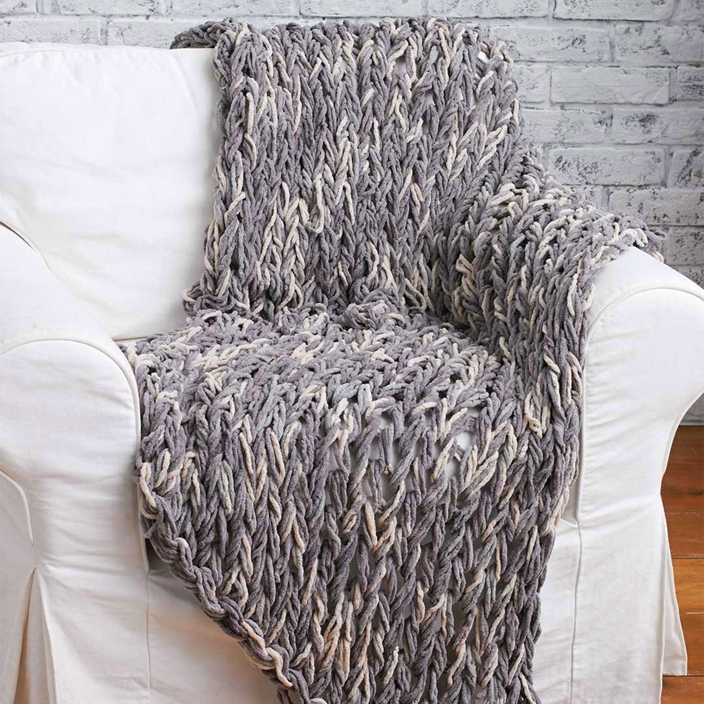Bernat Arm Knit 3-Hour Blanket (Digital Download)