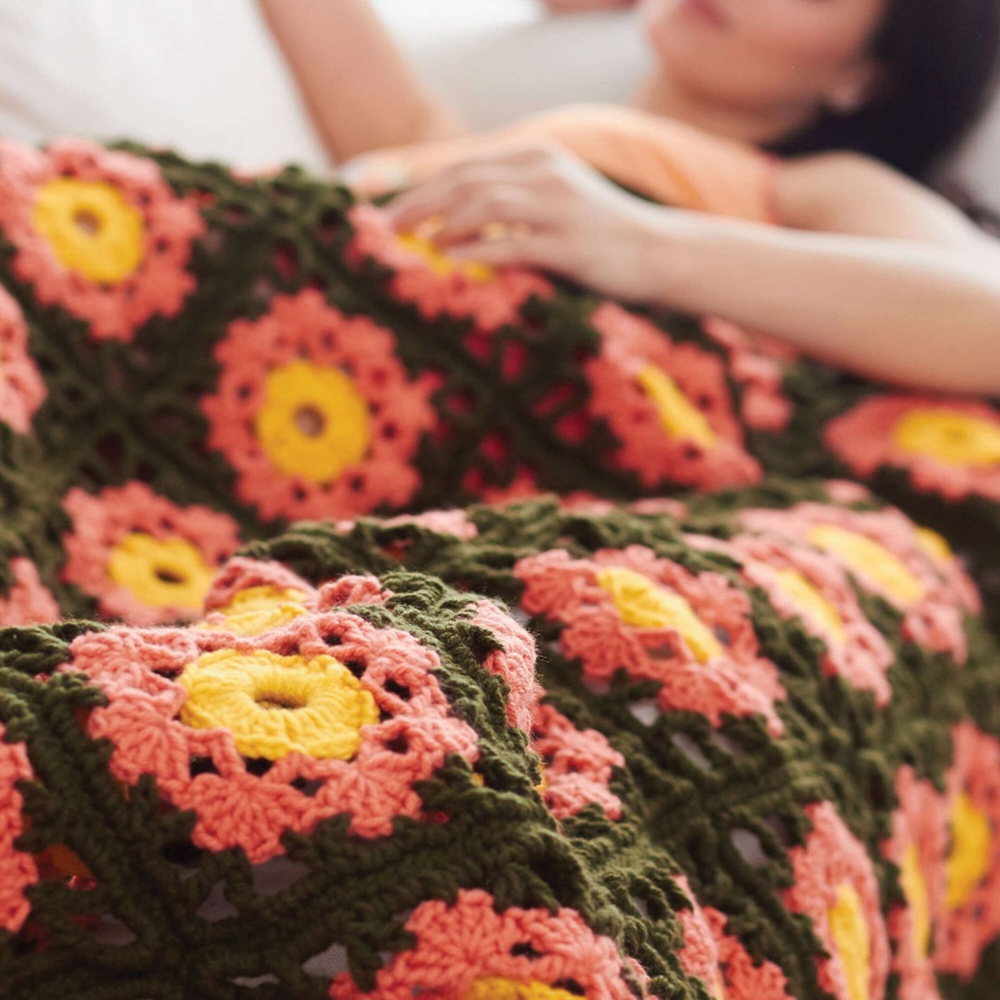 Caron Garden Flowers Throw (Digital Download)