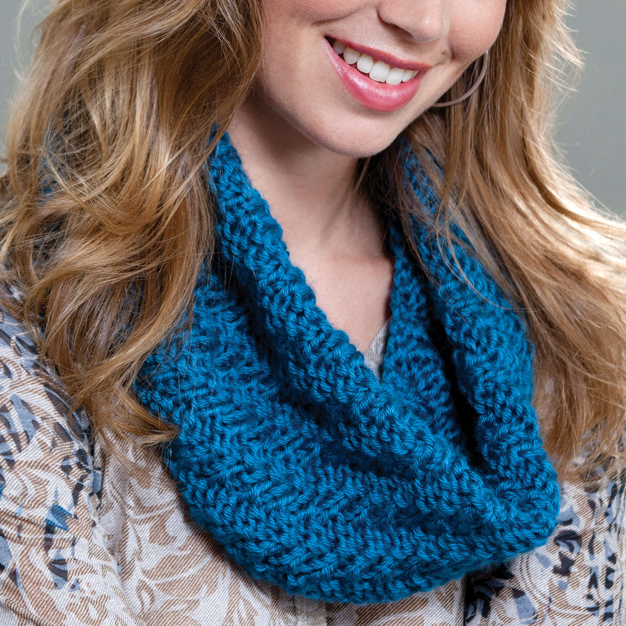 Caron Knit It Tonight Cowl