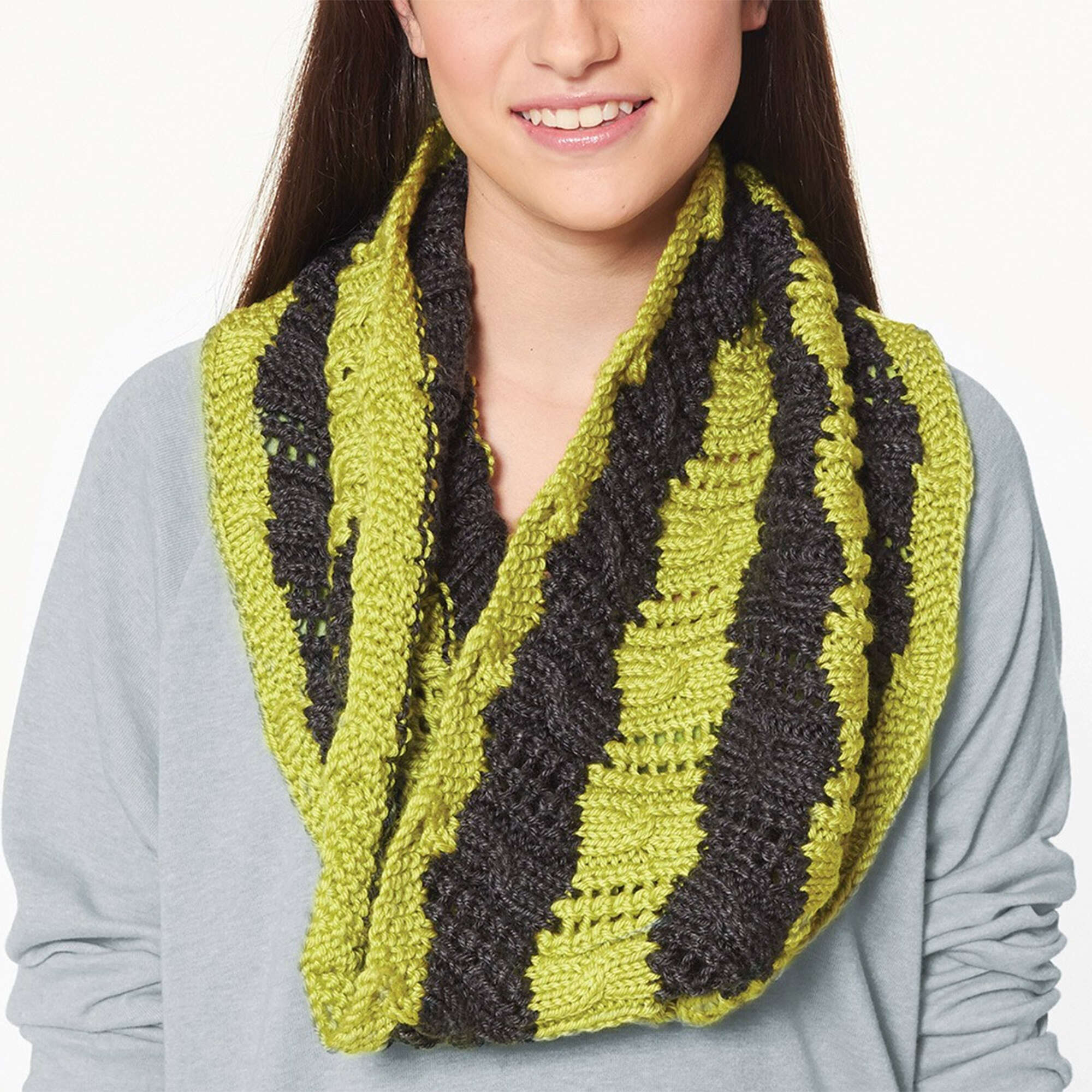 Caron Snakes and Ladders Cowl (Digital Download)