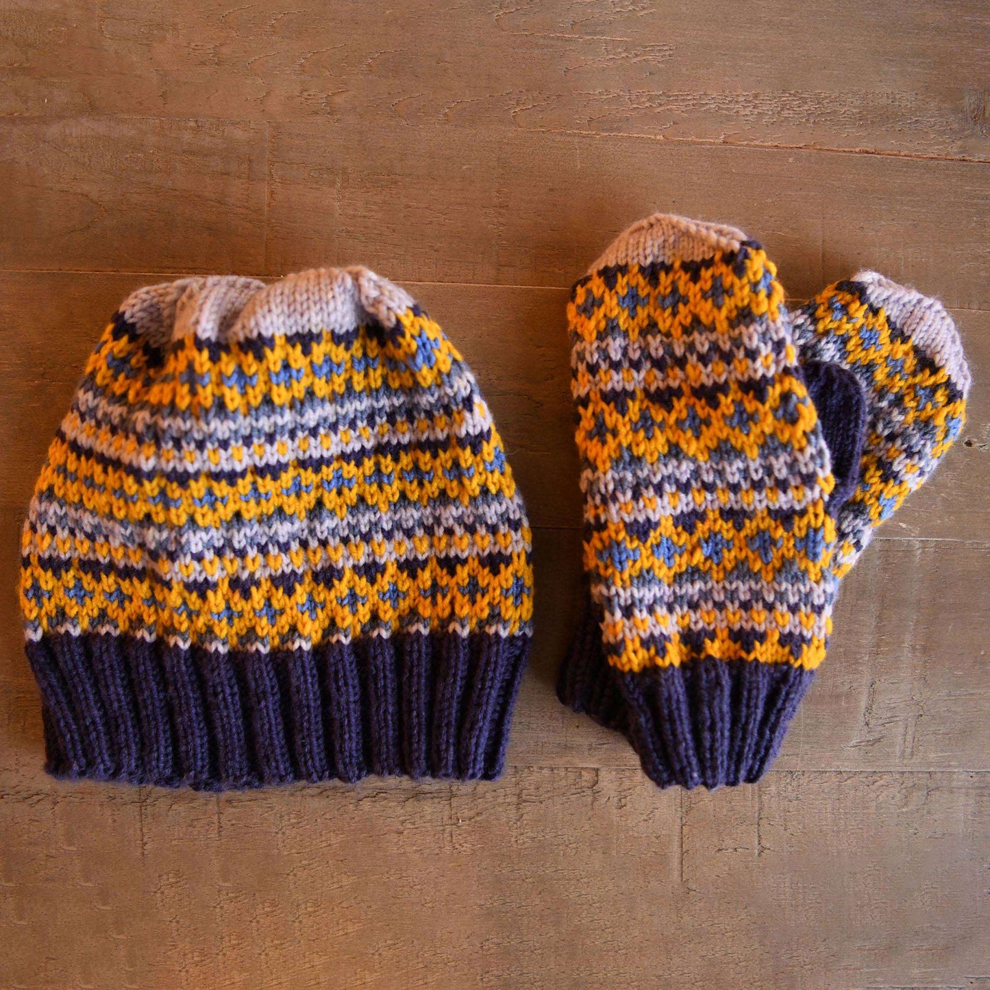 Caron Sharon Knit Hat & Mitt Set (Digital Download)