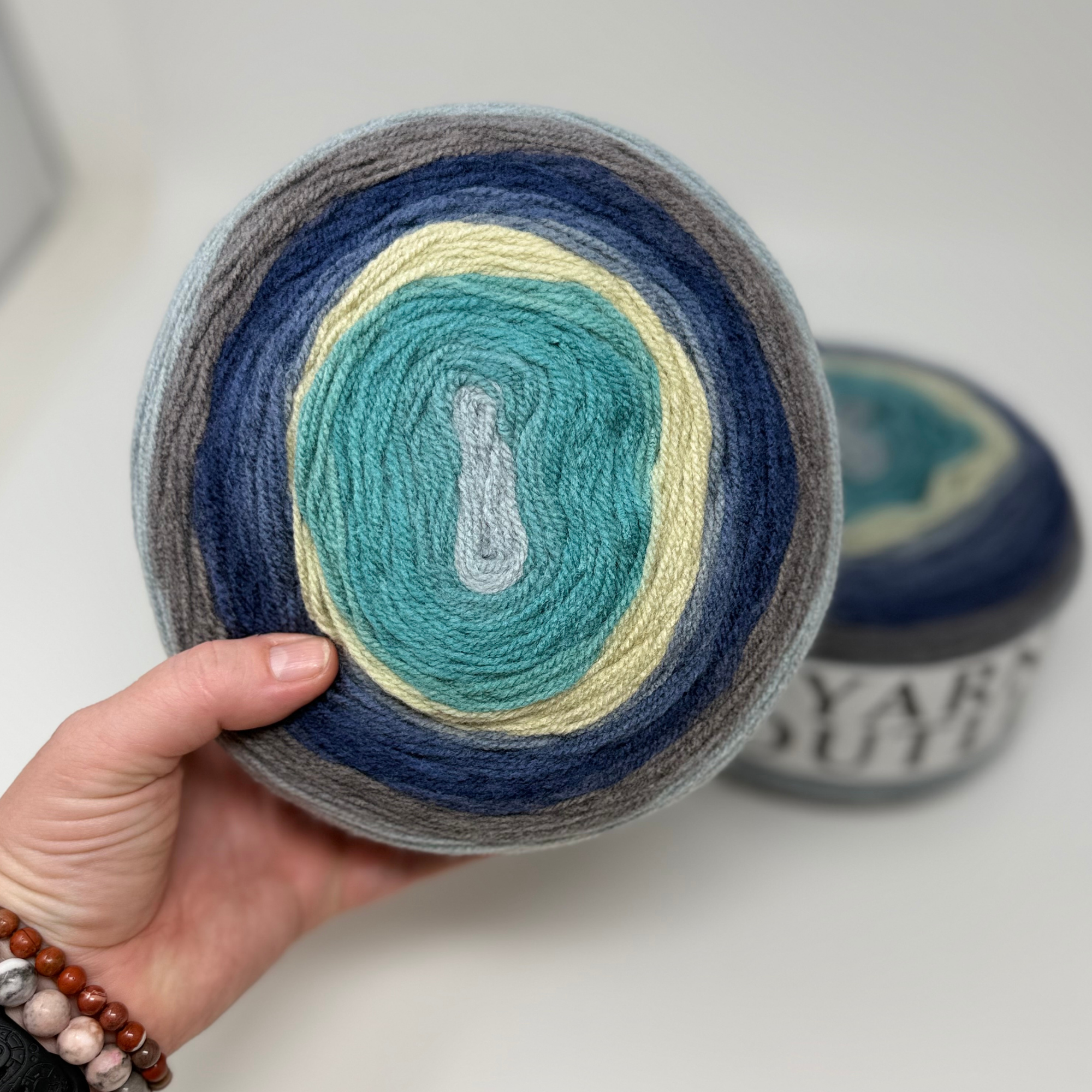 Pack of 2 - Yarn Outlet Cake Yarn | 300g | 100% Acrylic