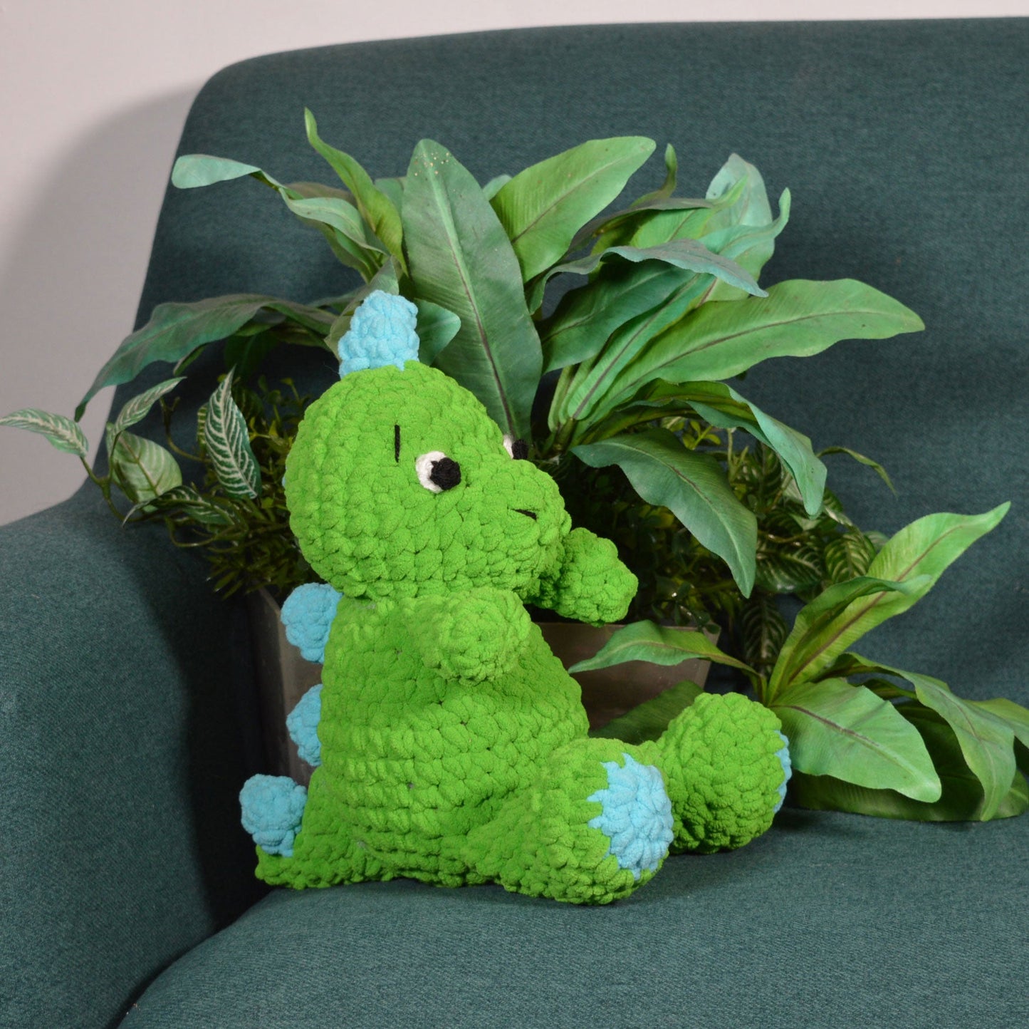 Stan Can - Dinosaur - Shaun T-Rex | Amigurumi Crochet Kit