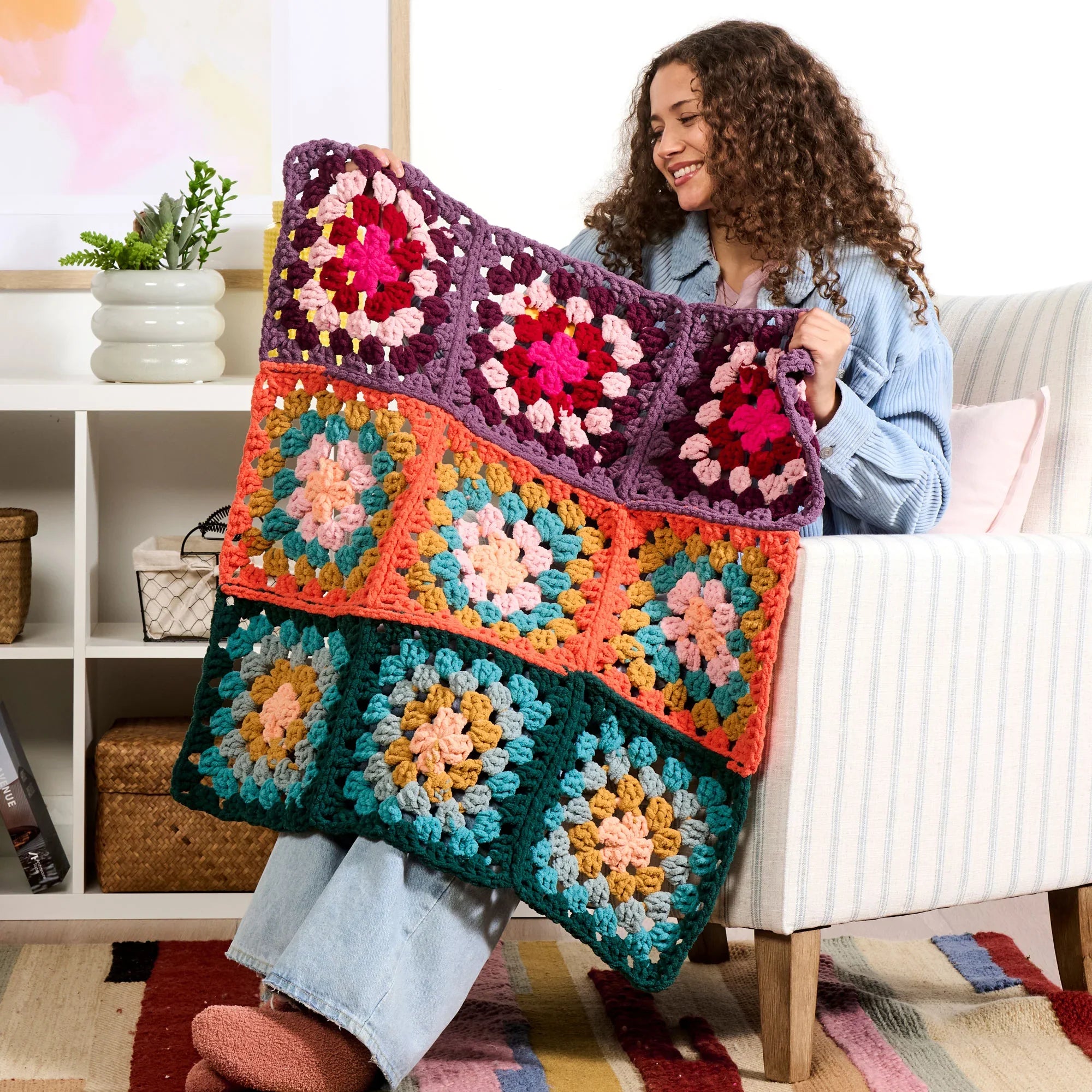 Bernat All in One Blanket Granny Square 240g