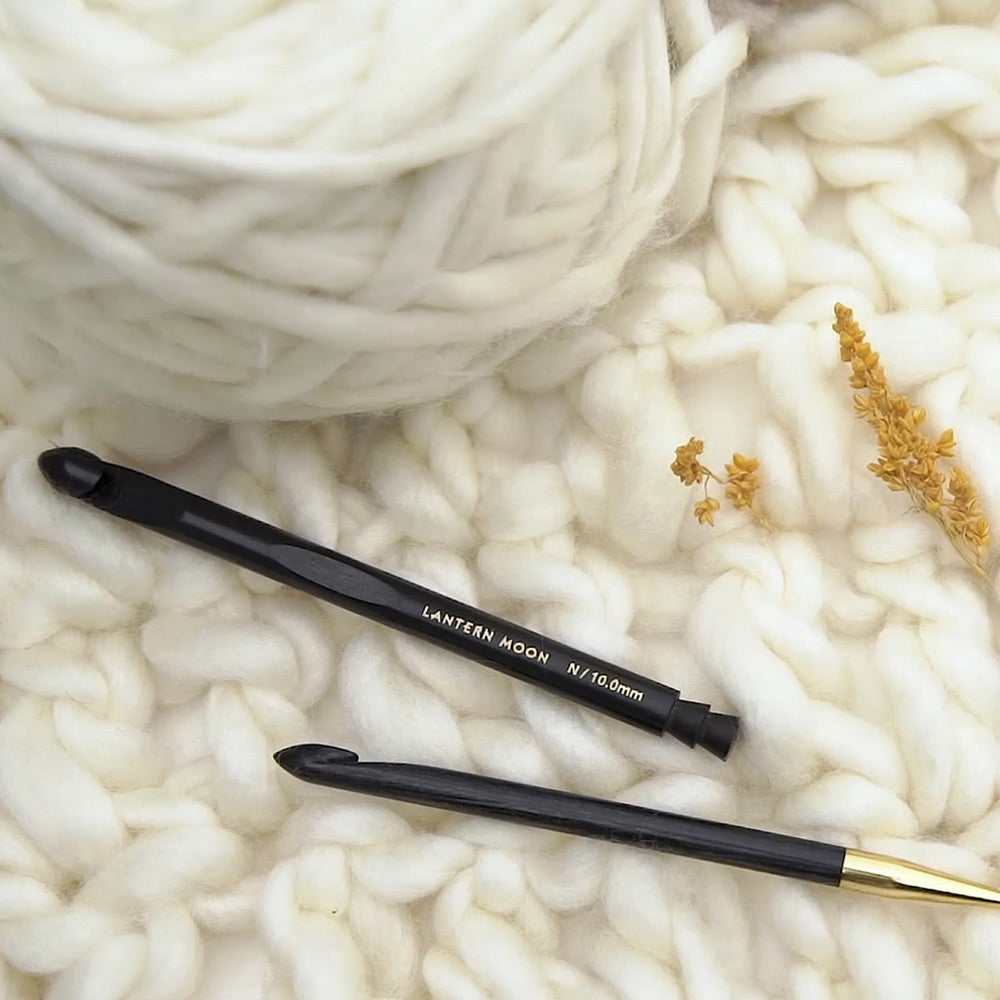 Lantern Moon: Crochet Hook: Tunisian: 4.50mm