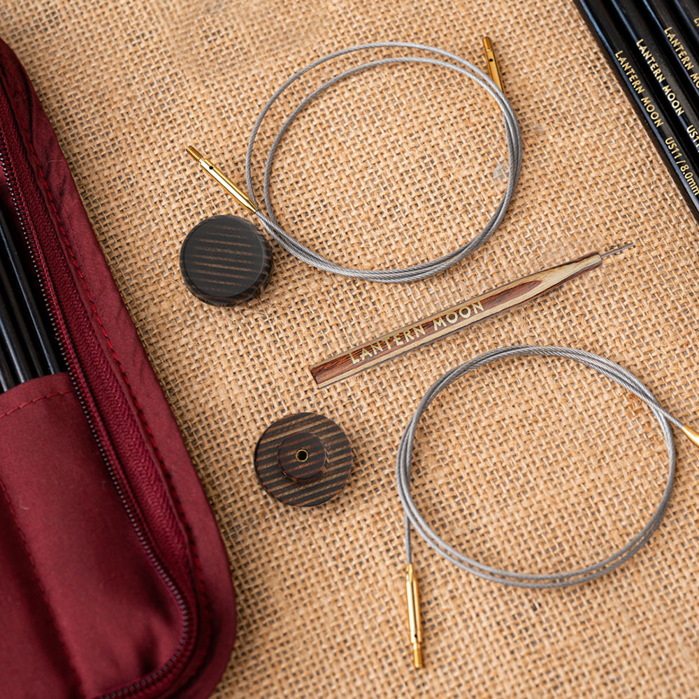 Lantern Moon: Cable: 360¡ Swivel: Interchangeable: Set of 2 with End Caps and Tightening Tool: 33cm