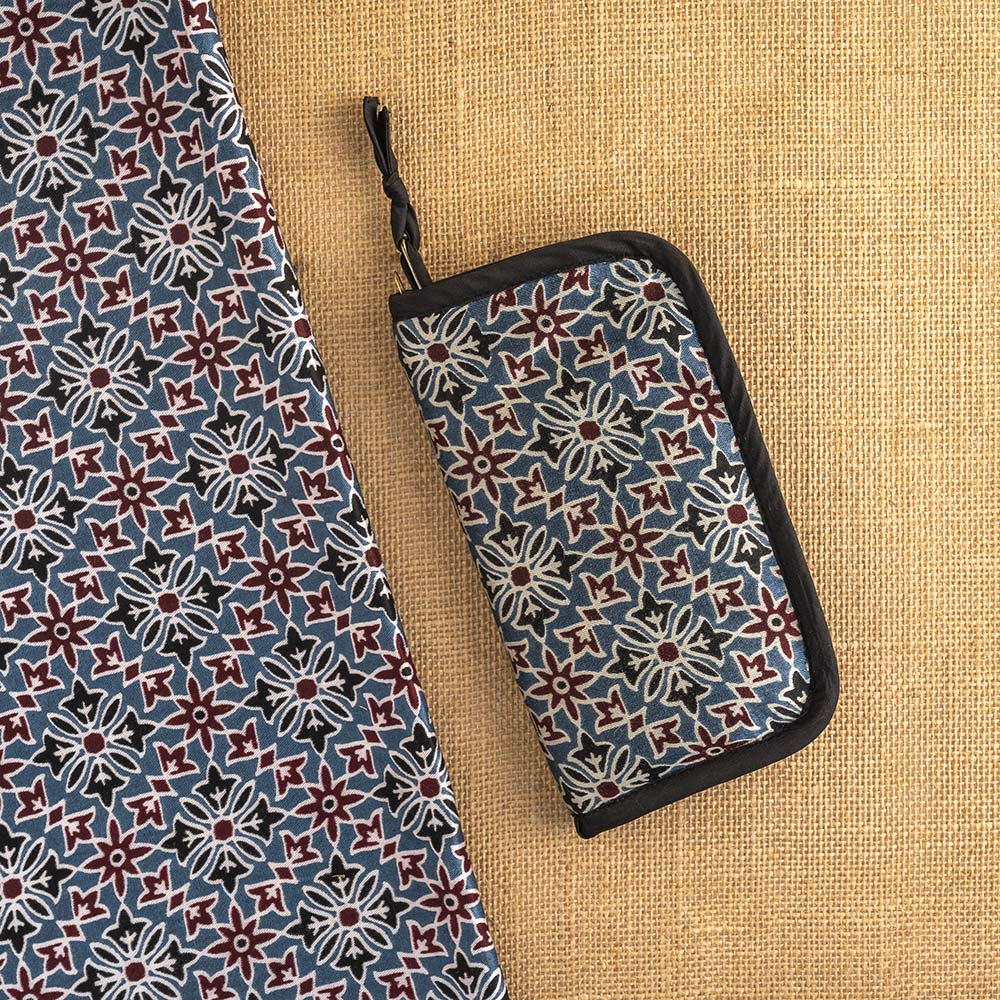 Lantern Moon: Accessories Case: Knit-Aid: Ajrak