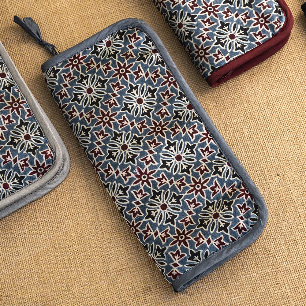 Lantern Moon: Needle Case: Circular: Interchangeable: Empty: Ikat