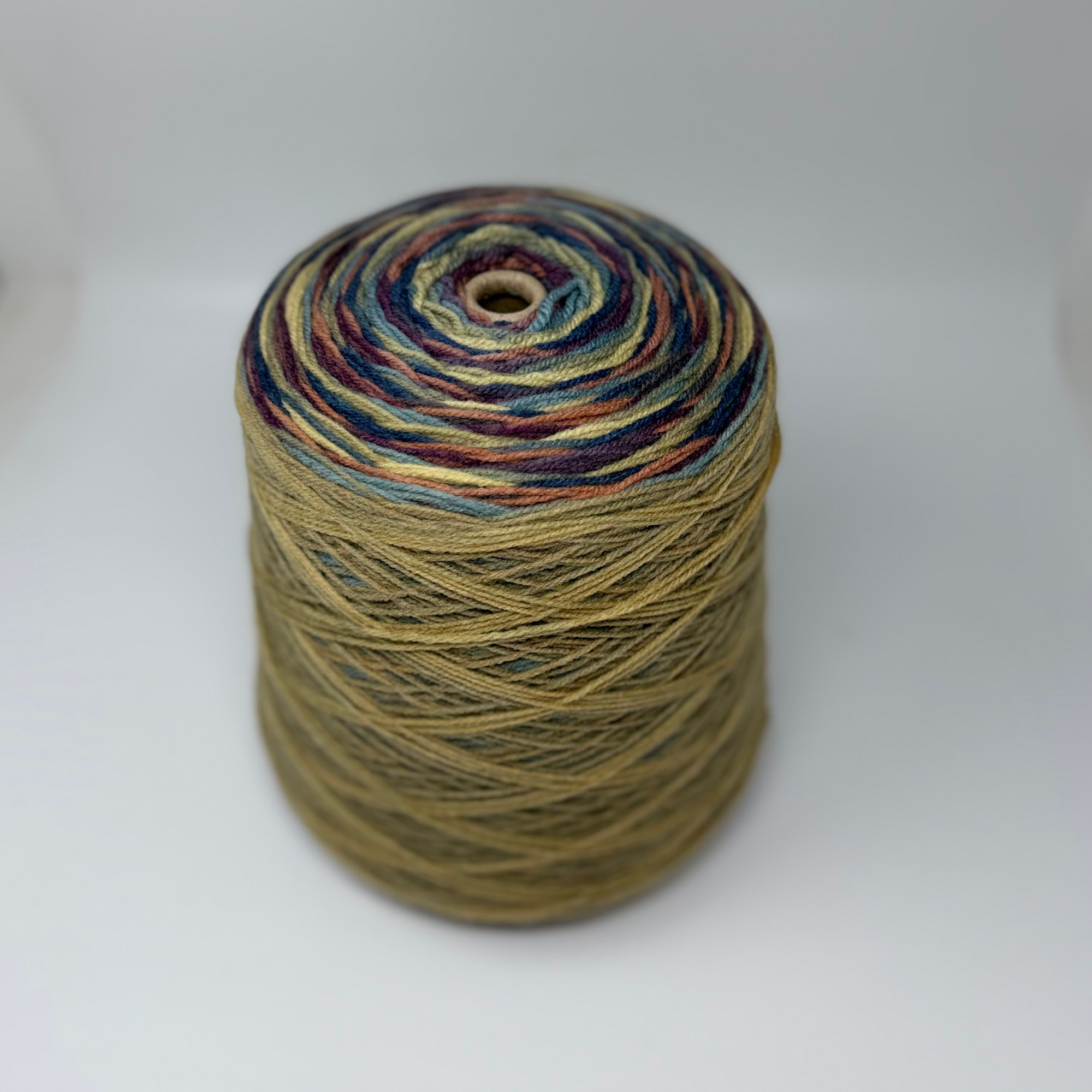 Yarn Outlet Jumbo Cone | 850g | 100% Acrylic