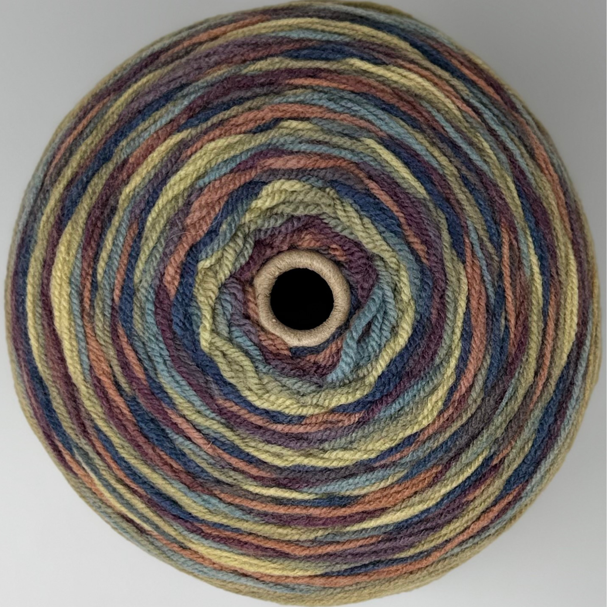 Yarn Outlet Jumbo Cone | 850g | 100% Acrylic