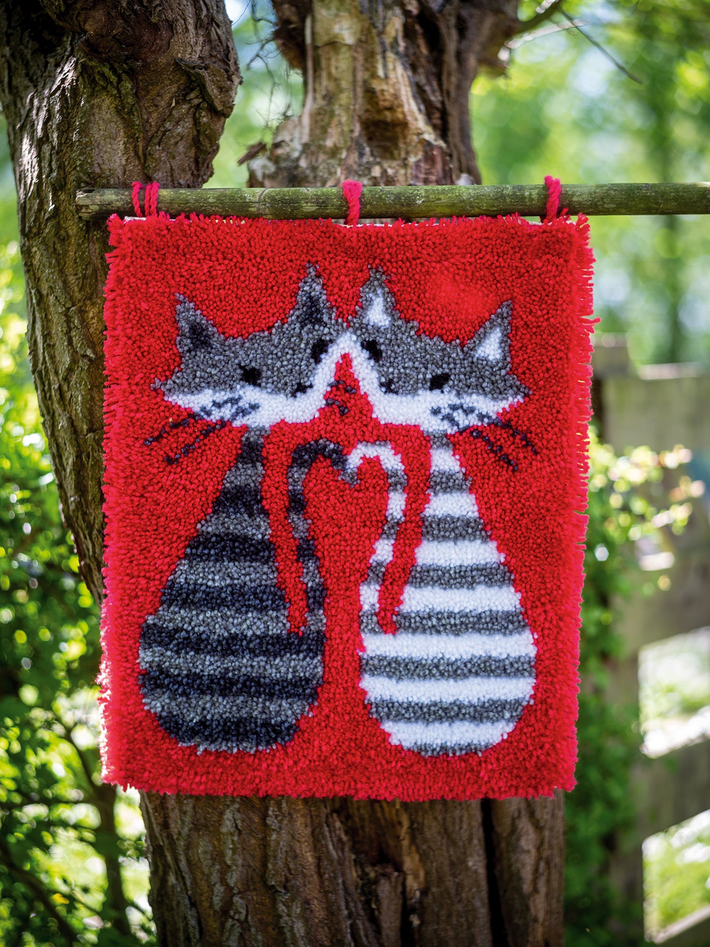 Latch Hook Kit: Rug: Striped Cats