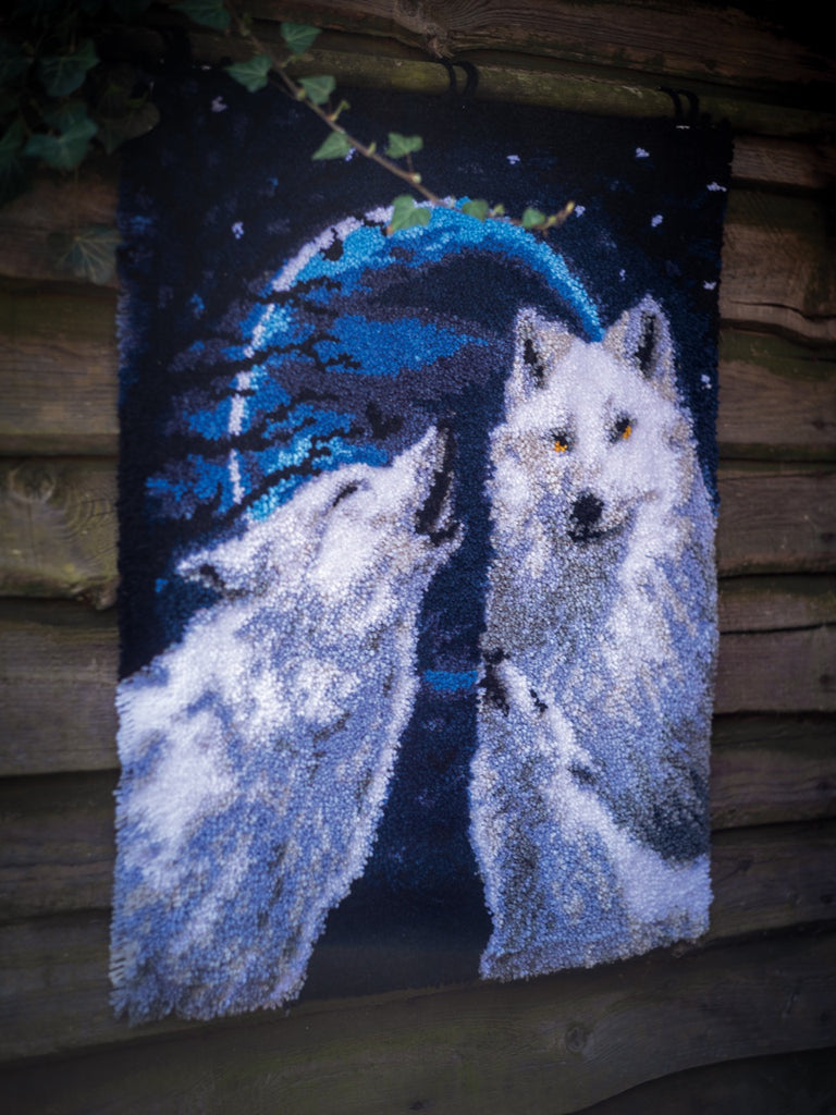 Latch Hook Kit: Rug: Howling Wolves