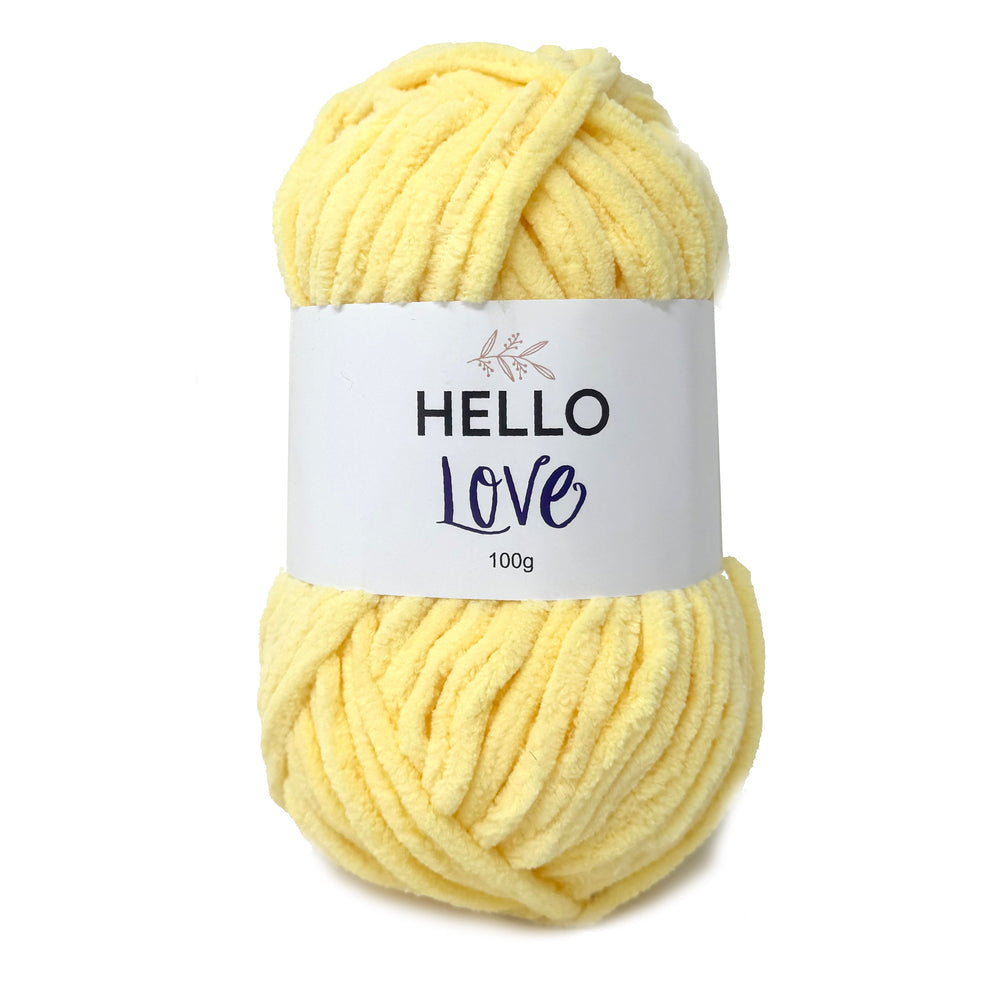 HELLO Love Super Chunky Yarn - Pale Yellow