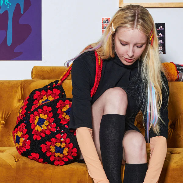 CROCHET PATTERN DOWNLOAD - FREE RED HEART IN THE BAG GRANNY CROCHET TOTE PATTERN