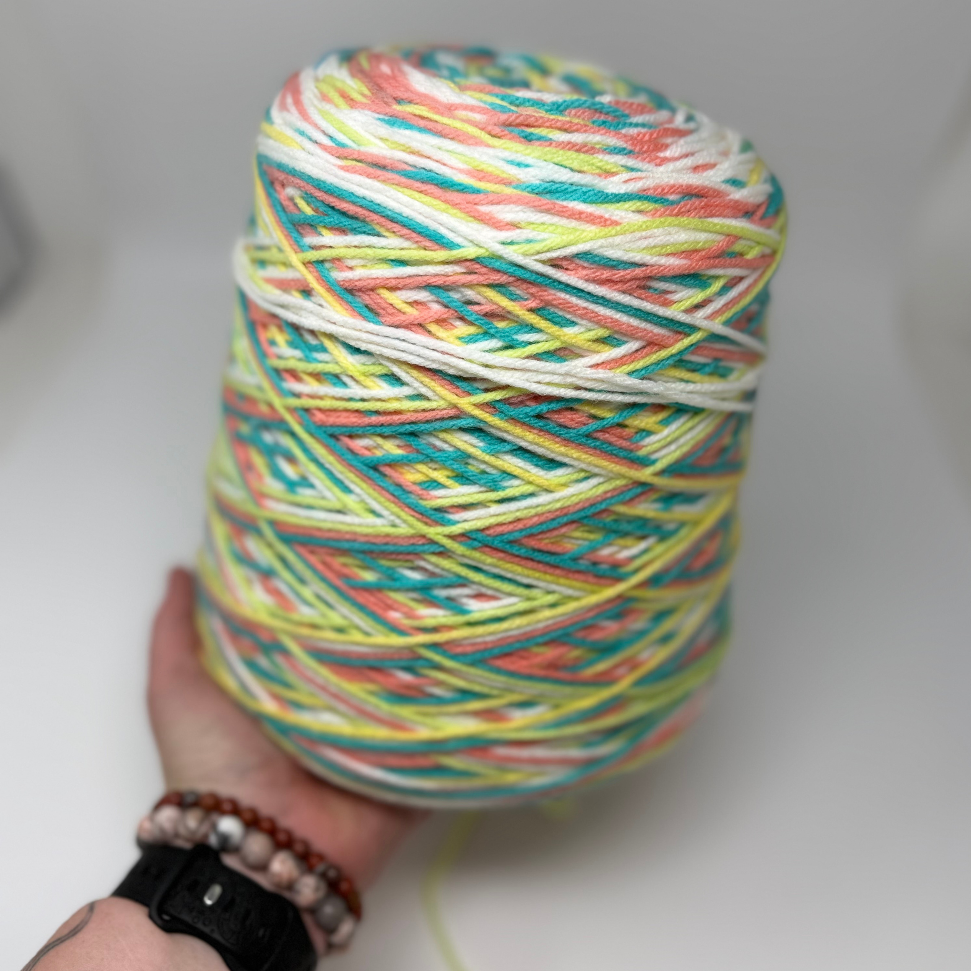Yarn Outlet Jumbo Cone | 850g | 100% Acrylic