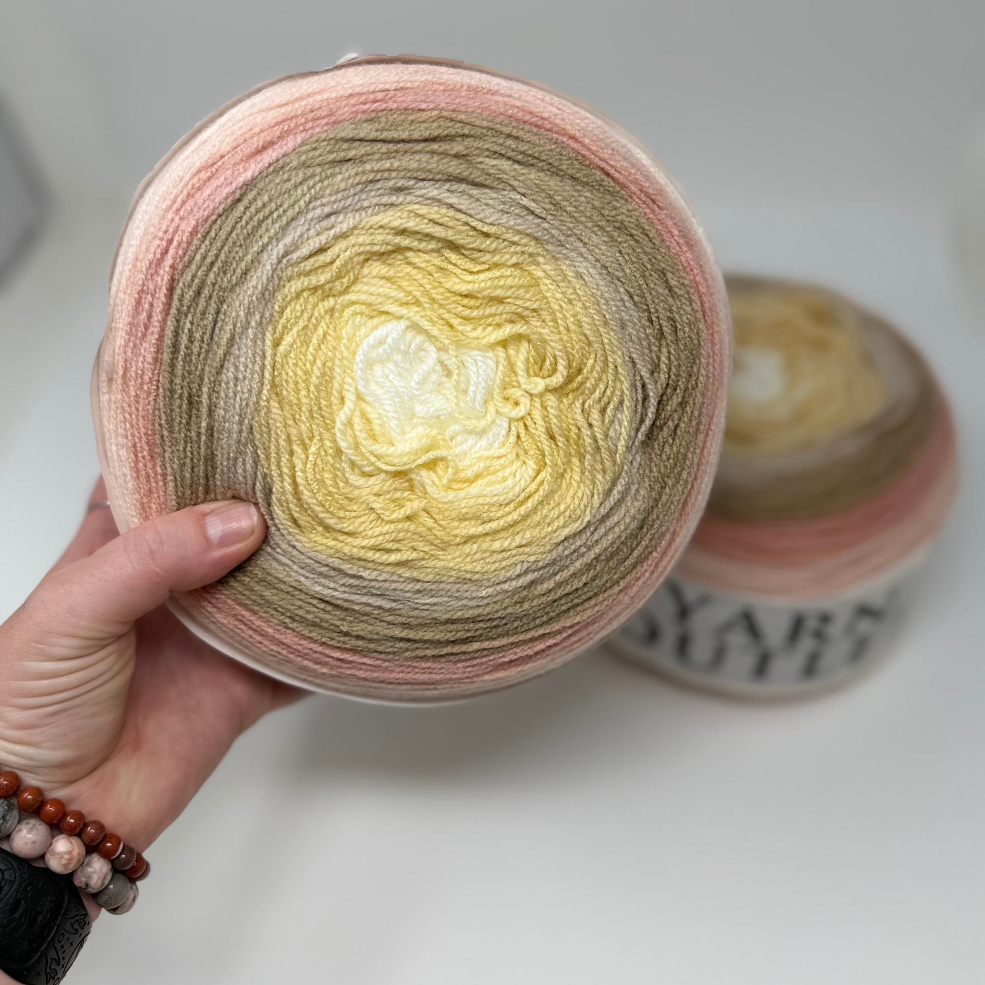 Pack of 2 - Yarn Outlet Cake Yarn | 300g | 100% Acrylic