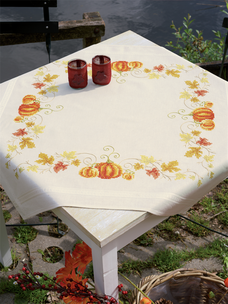 Vervaco Embroidery Tablecloth: Pumpkins PN-0147423