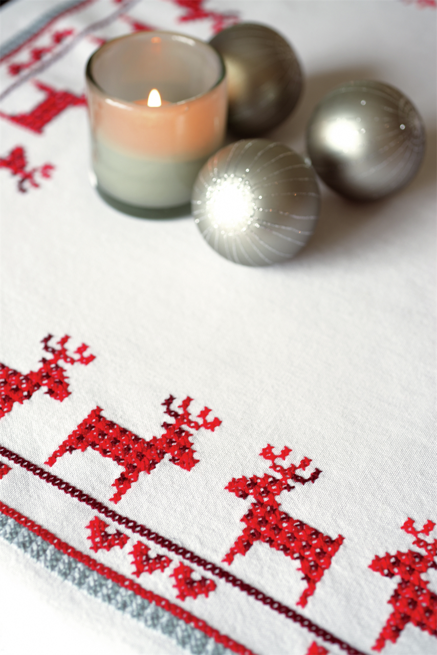Vervaco Embroidery Tablecloth Kit - Red Reindeers PN-0147491