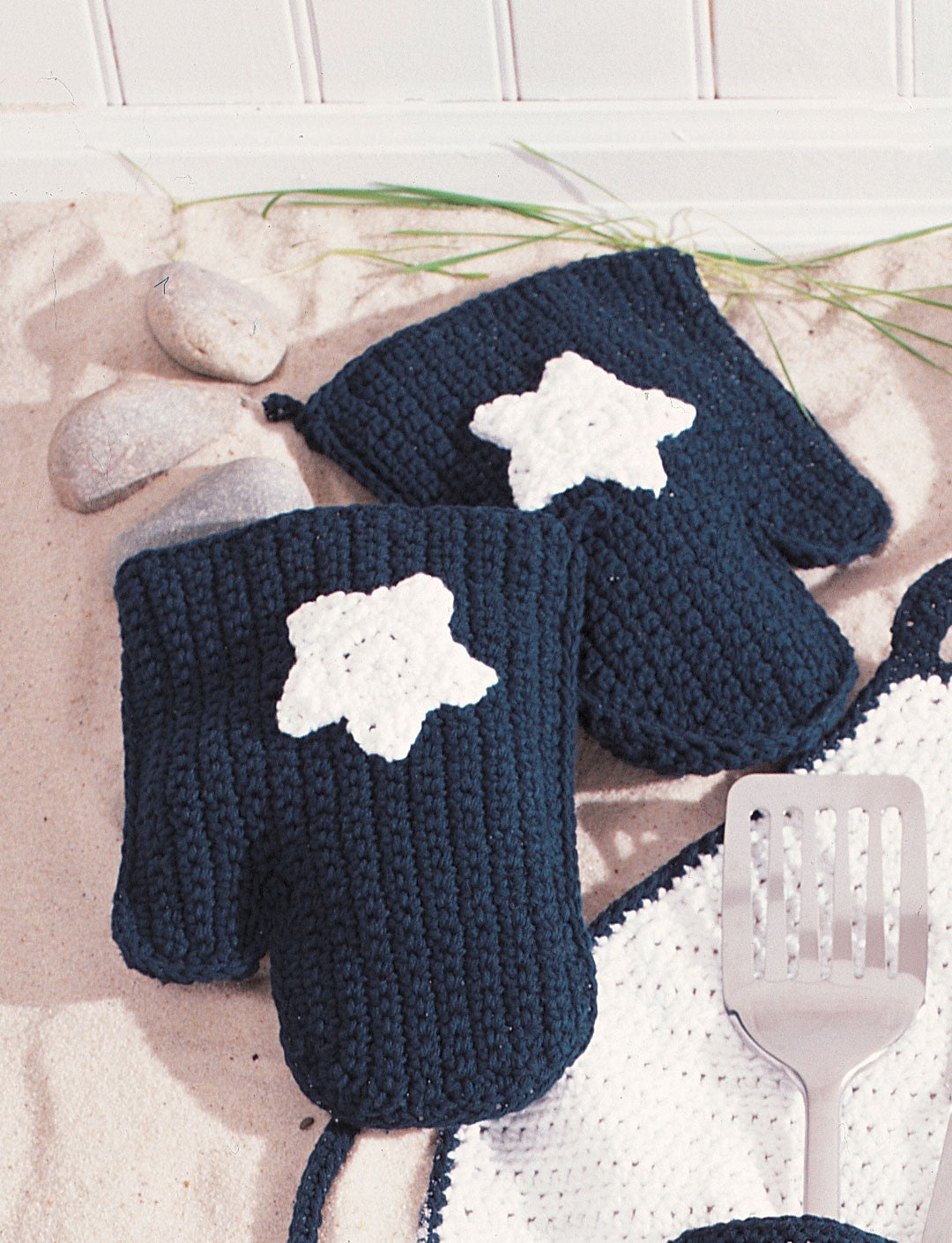 CROCHET PATTERN - Sugar 'N Cream Star Oven Mitts