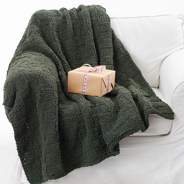 KNITTING PATTERN DOWNLOAD - Bernat Cosy Checkerboard Afghan