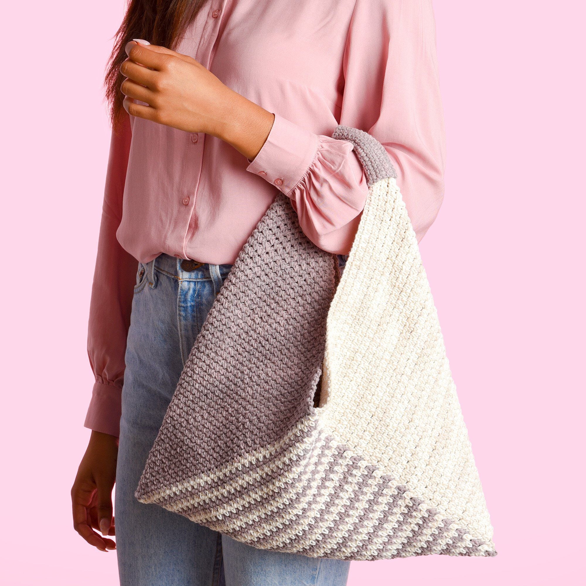 CROCHET PATTERN DOWNLOAD - Caron Crochet Triangle Tote Bag