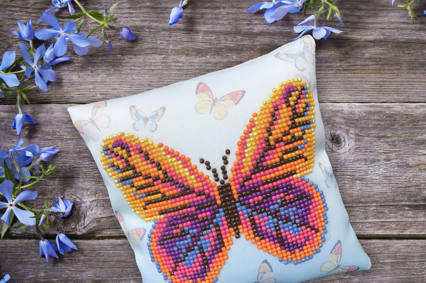 Diamond Painting Kit: Mini Pillow: Butta Flutta