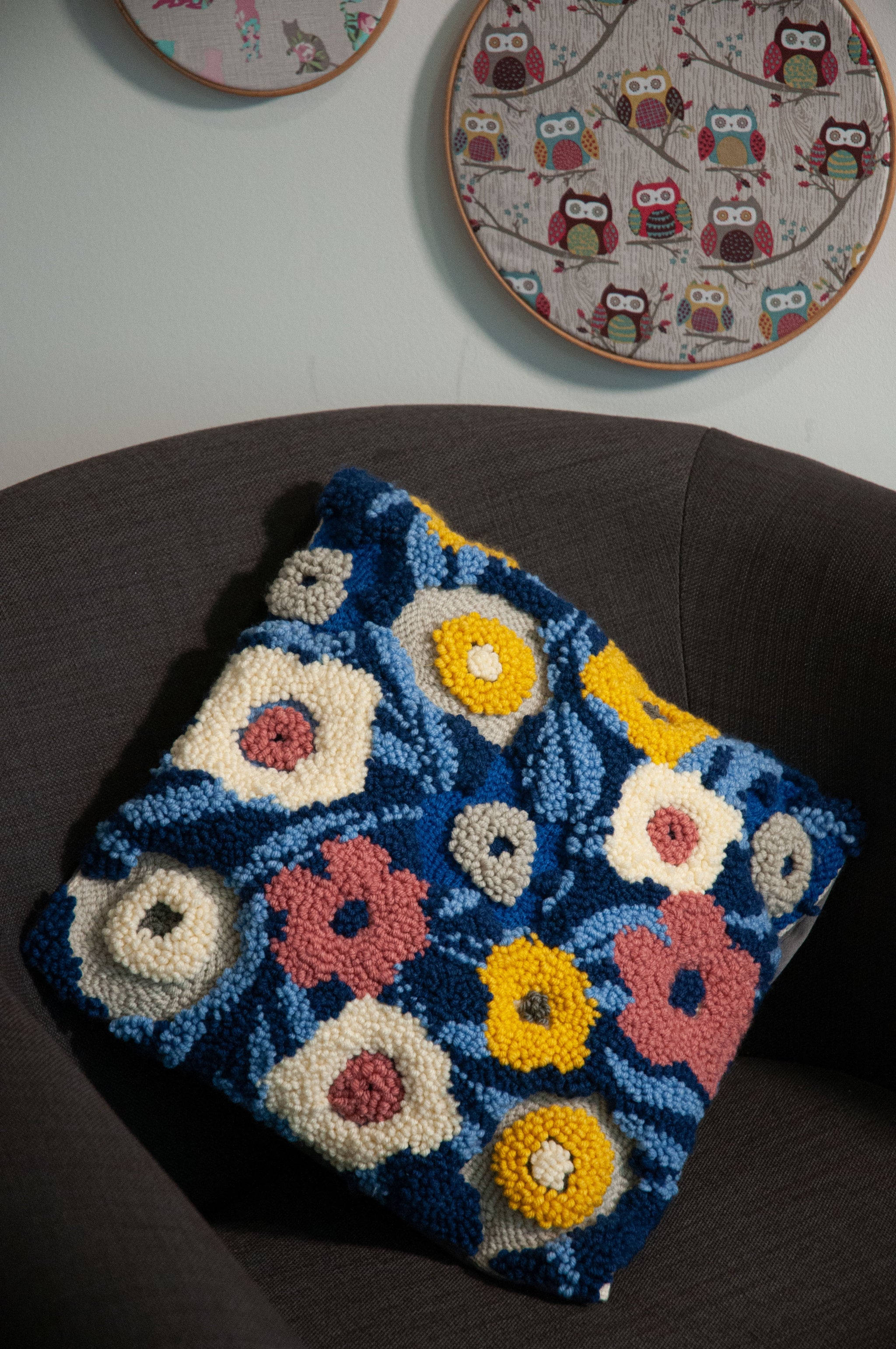 Punch Needle Kit: Cushion: Modern Floral