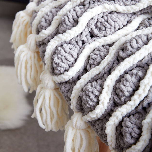 KNITTING PATTERN DOWNLOAD - Trellis & Tassles Knit Afghan