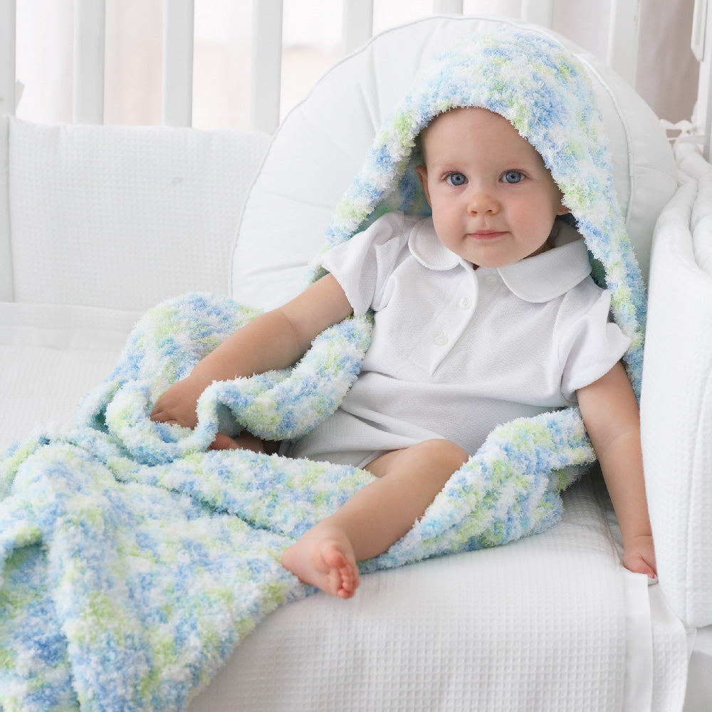 KNITTING PATTERN - Pipsqueak Blanket with Hood 51072 - Readicut