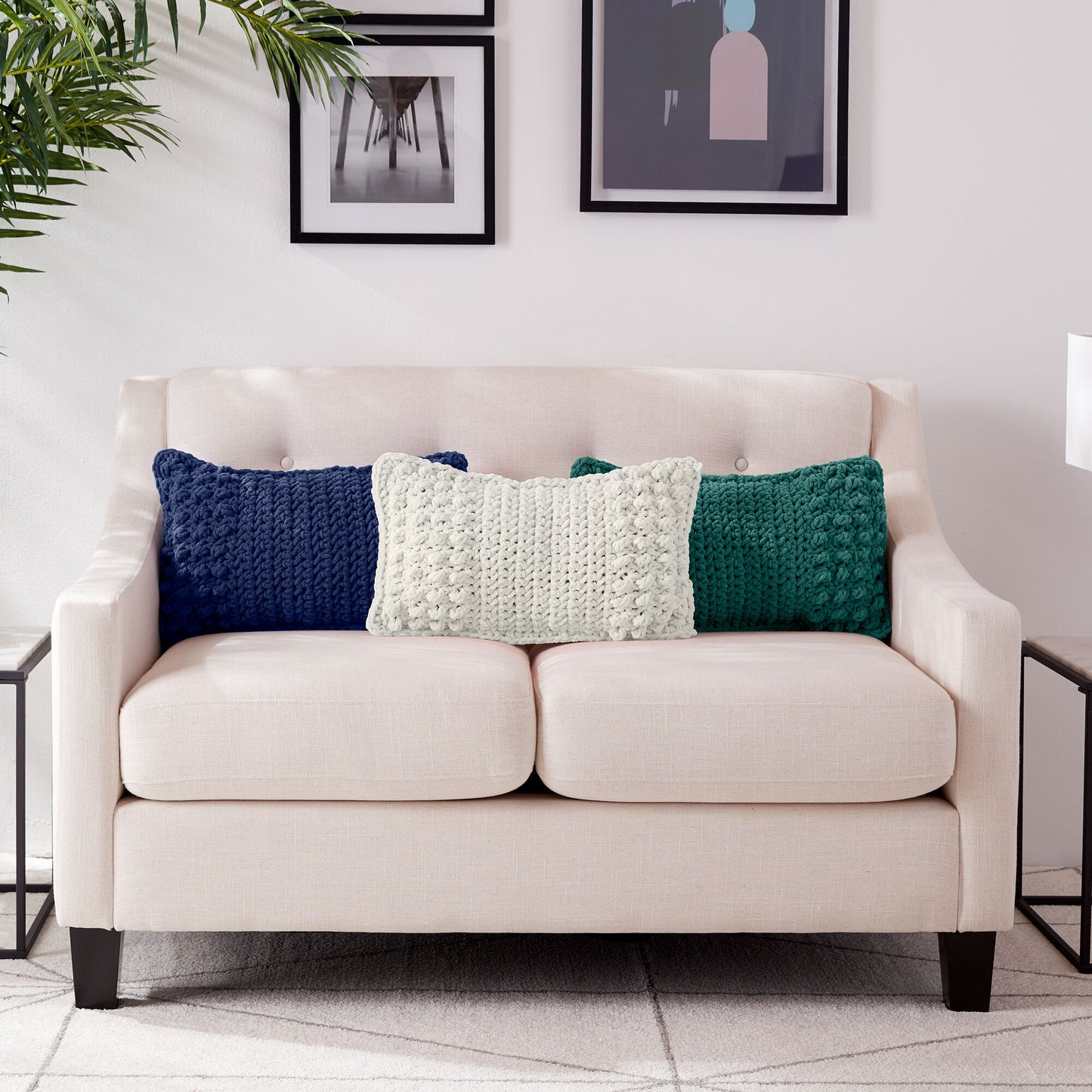 CROCHET PATTERN Bernat Ending With A Bobble Crochet Pillow Set