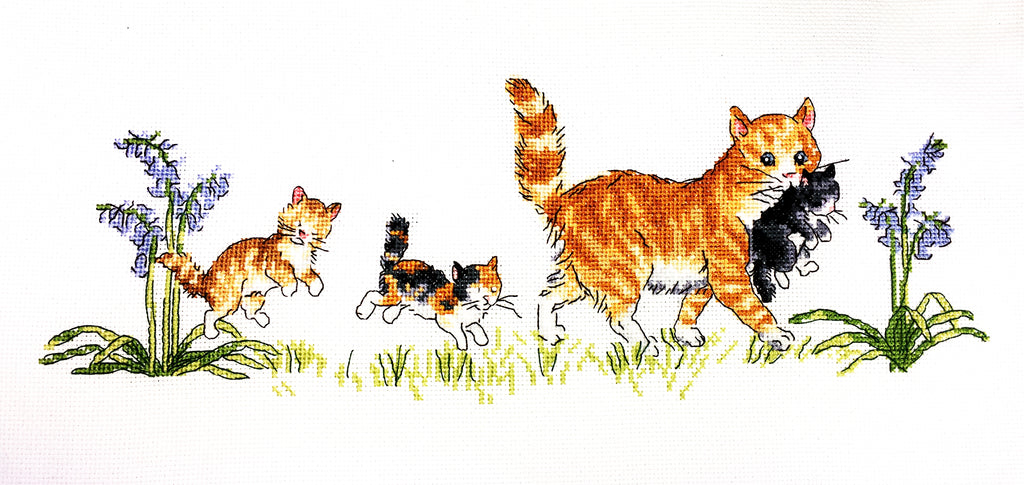 Molly Brett Counted Cross Stitch - Mittens & Her Kittens