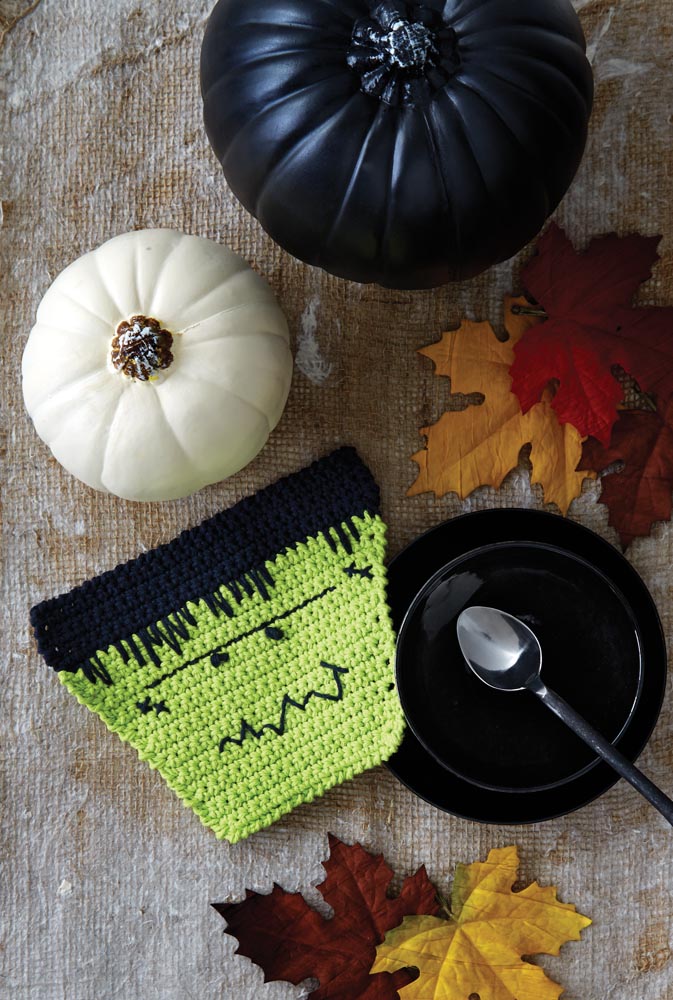 CROCHET BOOK - Lily Sugar 'N Cream Let's Dish