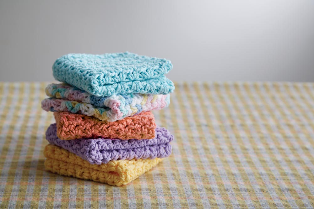 CROCHET BOOK - Lily Sugar 'N Cream Let's Dish