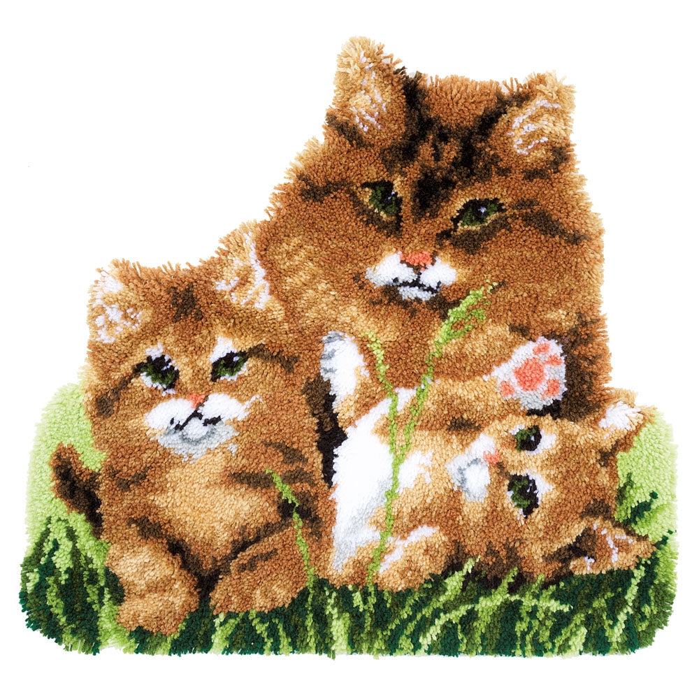 Vervaco Latch Hook Kit: Shaped Rug: Cat Family PN-0165638